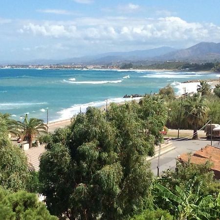 Golfo Di Tindari Apartments ฟาลโกเน ภายนอก รูปภาพ