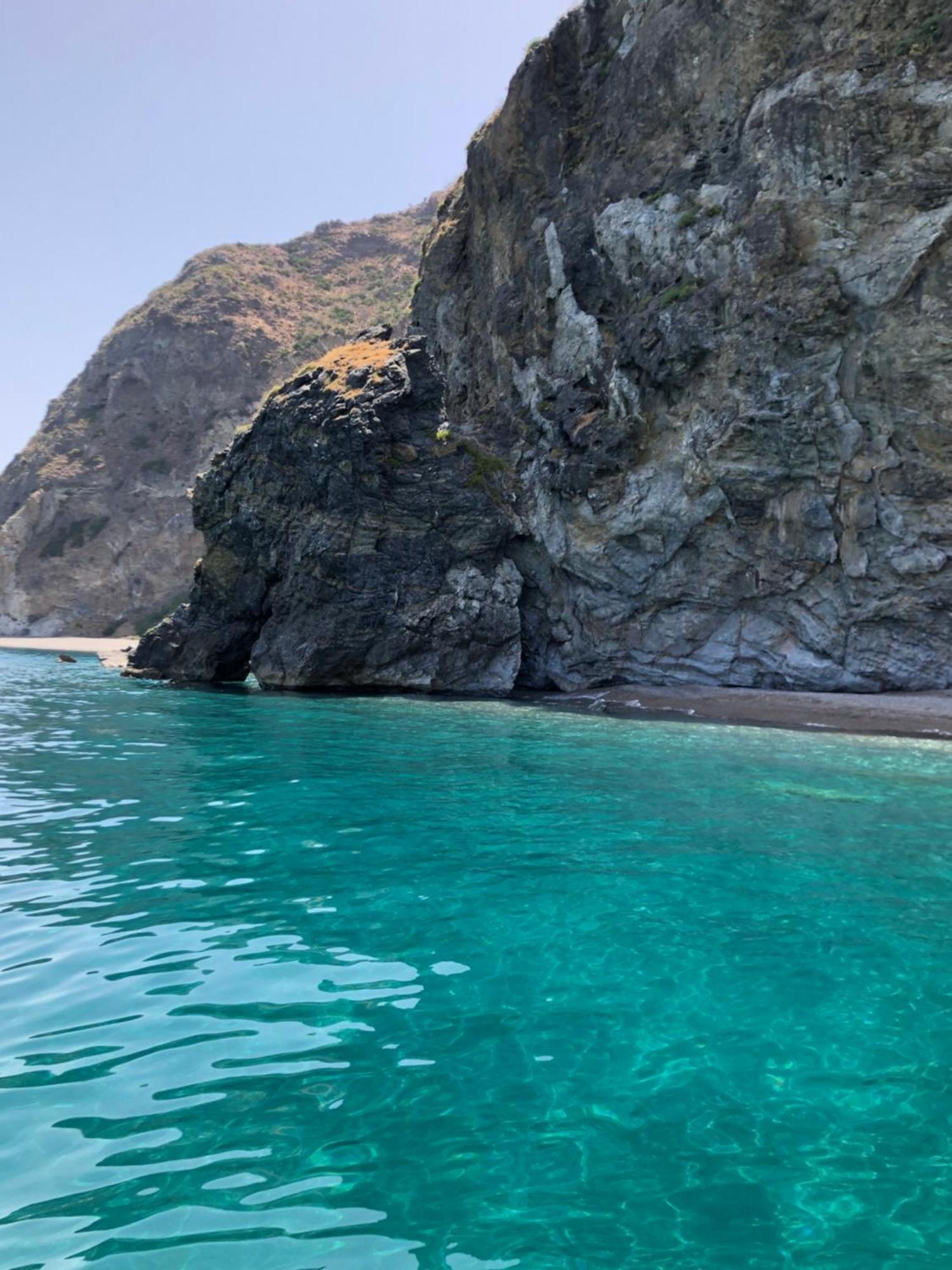 Golfo Di Tindari Apartments ฟาลโกเน ภายนอก รูปภาพ