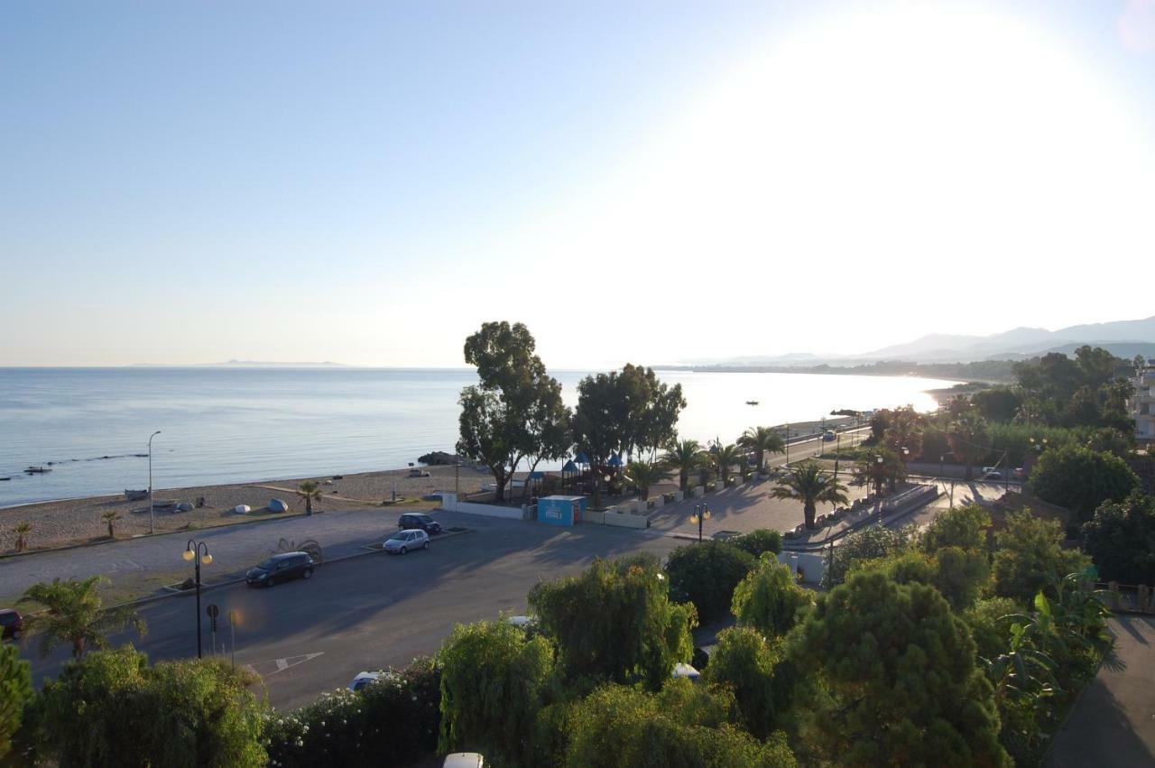 Golfo Di Tindari Apartments ฟาลโกเน ภายนอก รูปภาพ
