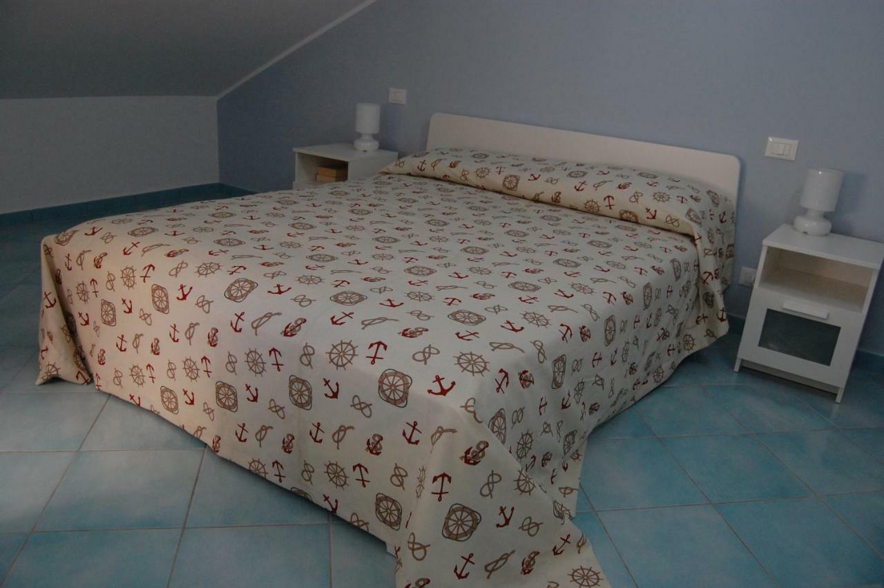 Golfo Di Tindari Apartments ฟาลโกเน ภายนอก รูปภาพ