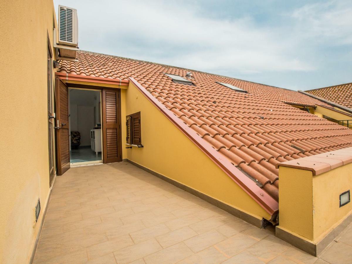 Golfo Di Tindari Apartments ฟาลโกเน ภายนอก รูปภาพ