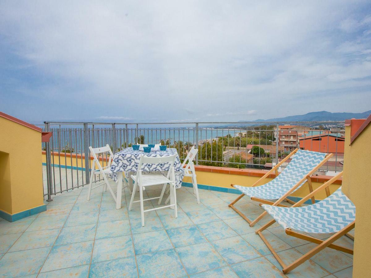 Golfo Di Tindari Apartments ฟาลโกเน ภายนอก รูปภาพ